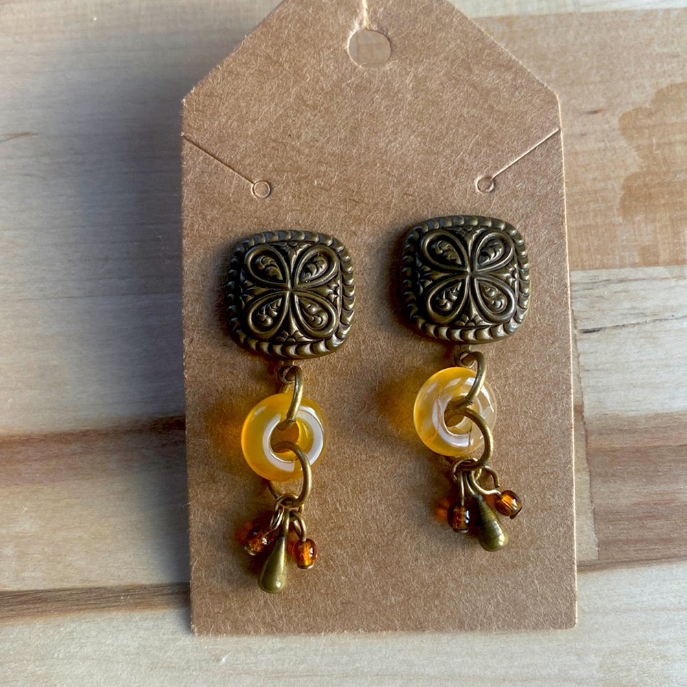 Vintage 80s post earrings